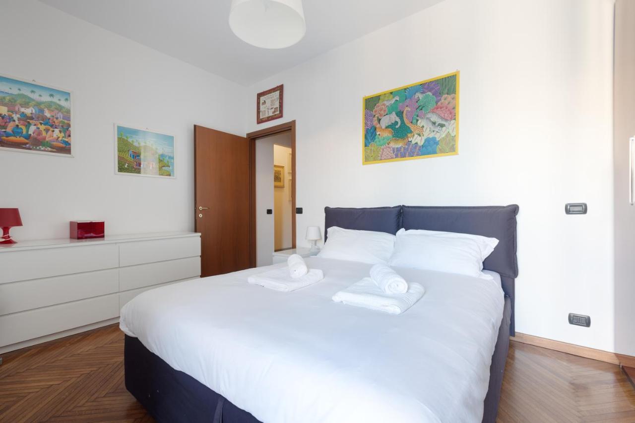 Apartment With Balcony - 50 M Far From M1 Pasteur Milan Bagian luar foto